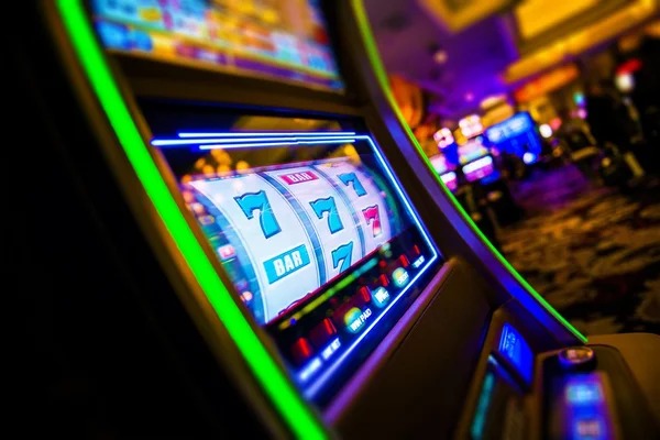 Multi-Bet selection interface on sengtoto slot showing live casino and sportsbook options
